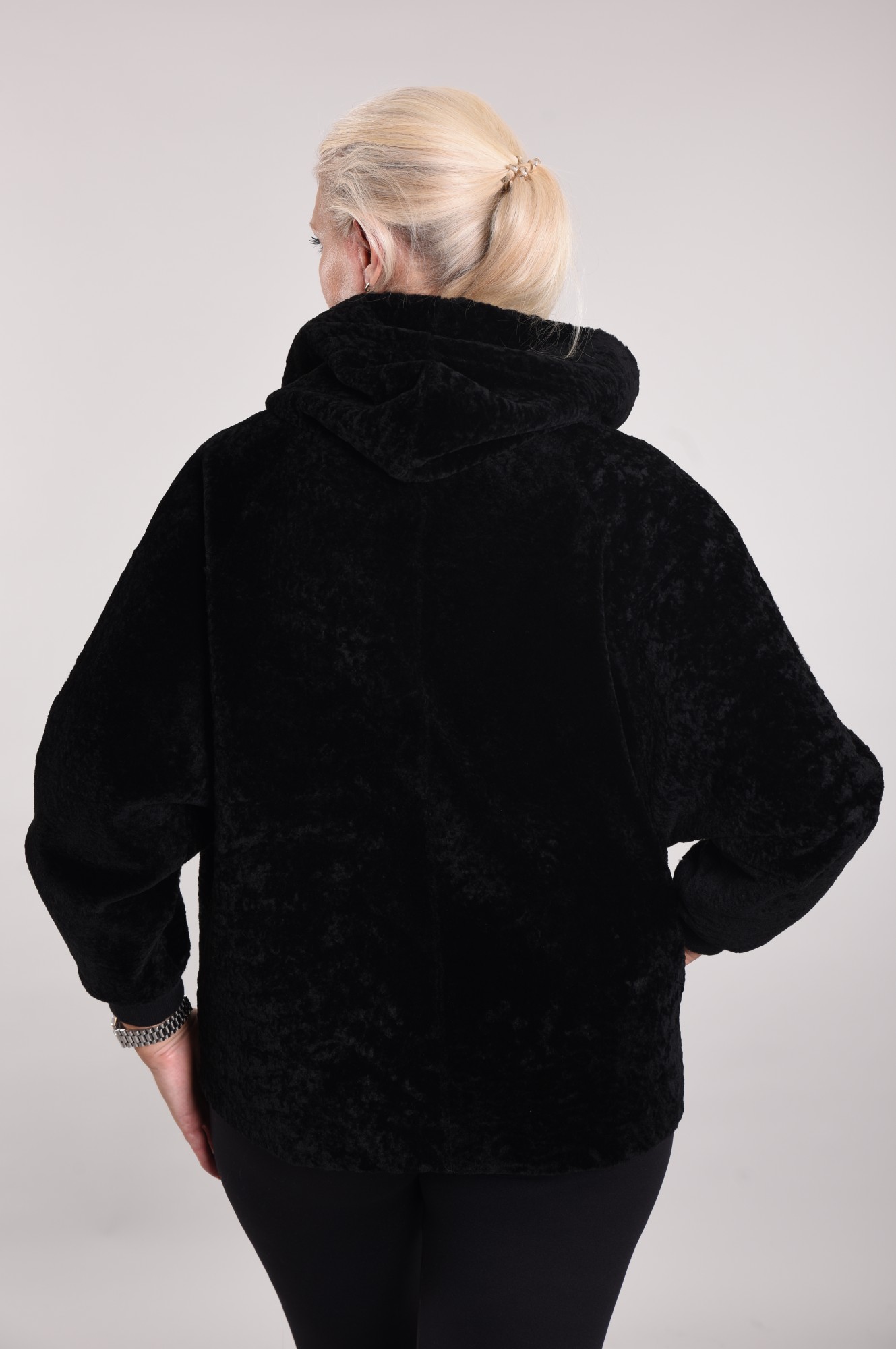 Астраган двусторонняя модель с капюшоном