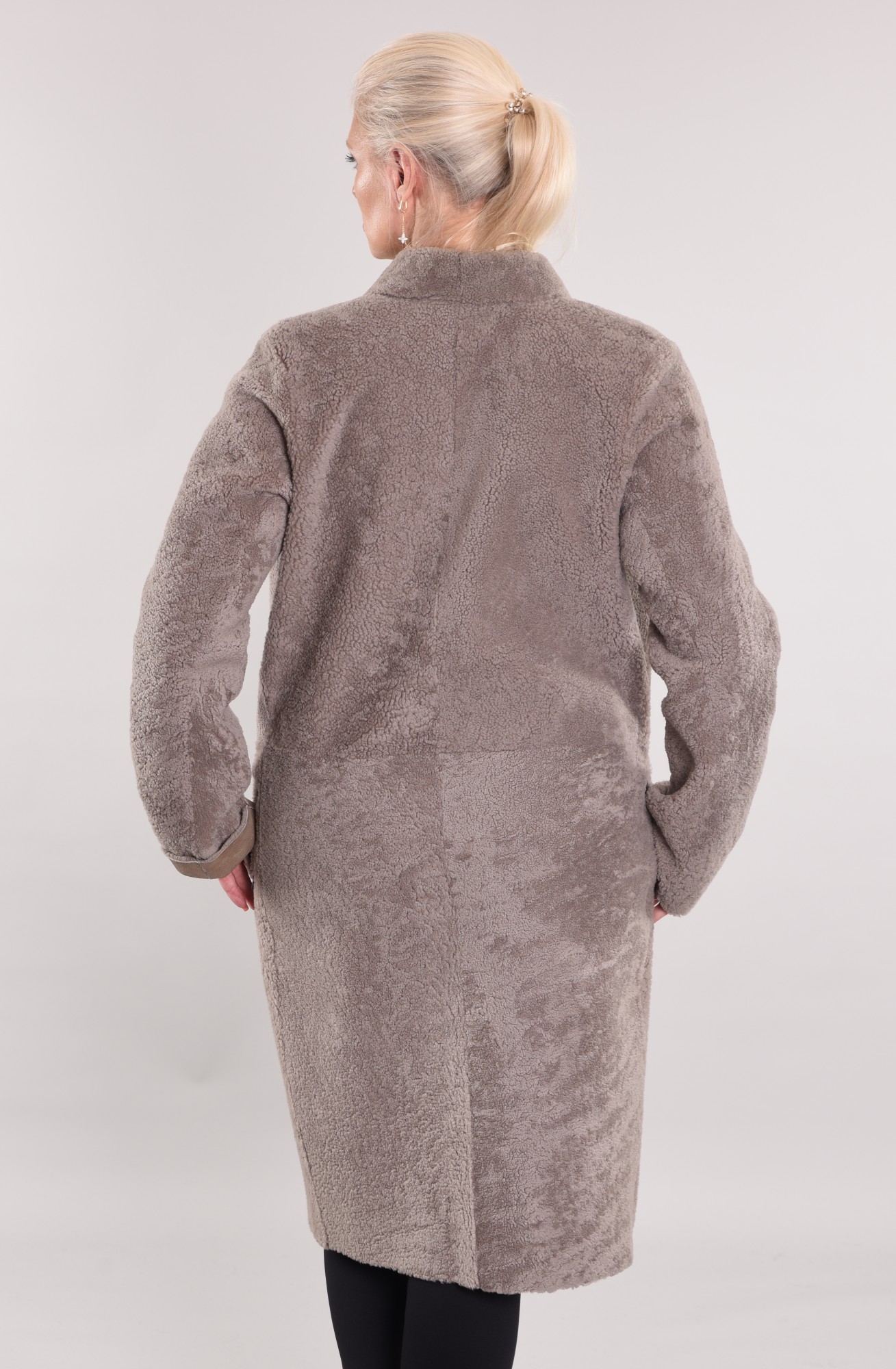 Дублёнка кёрли двусторонняя модель с покрытием силка