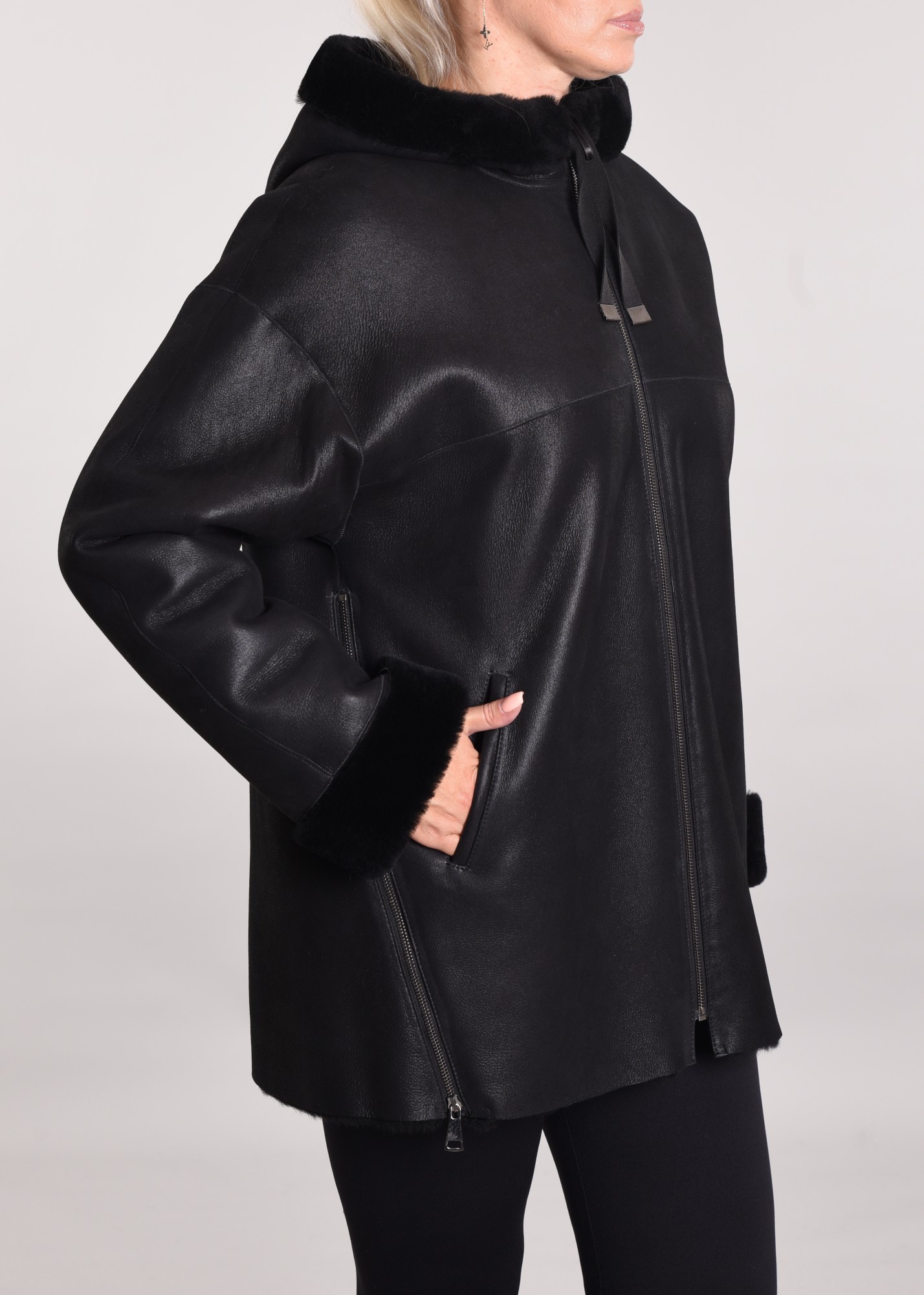 Дублёнка с капюшоном oversize