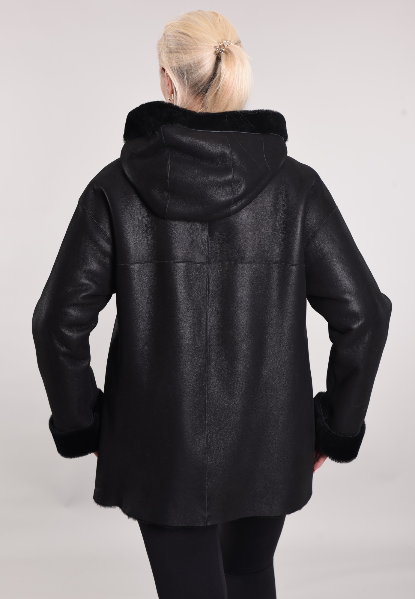 Дублёнка с капюшоном oversize