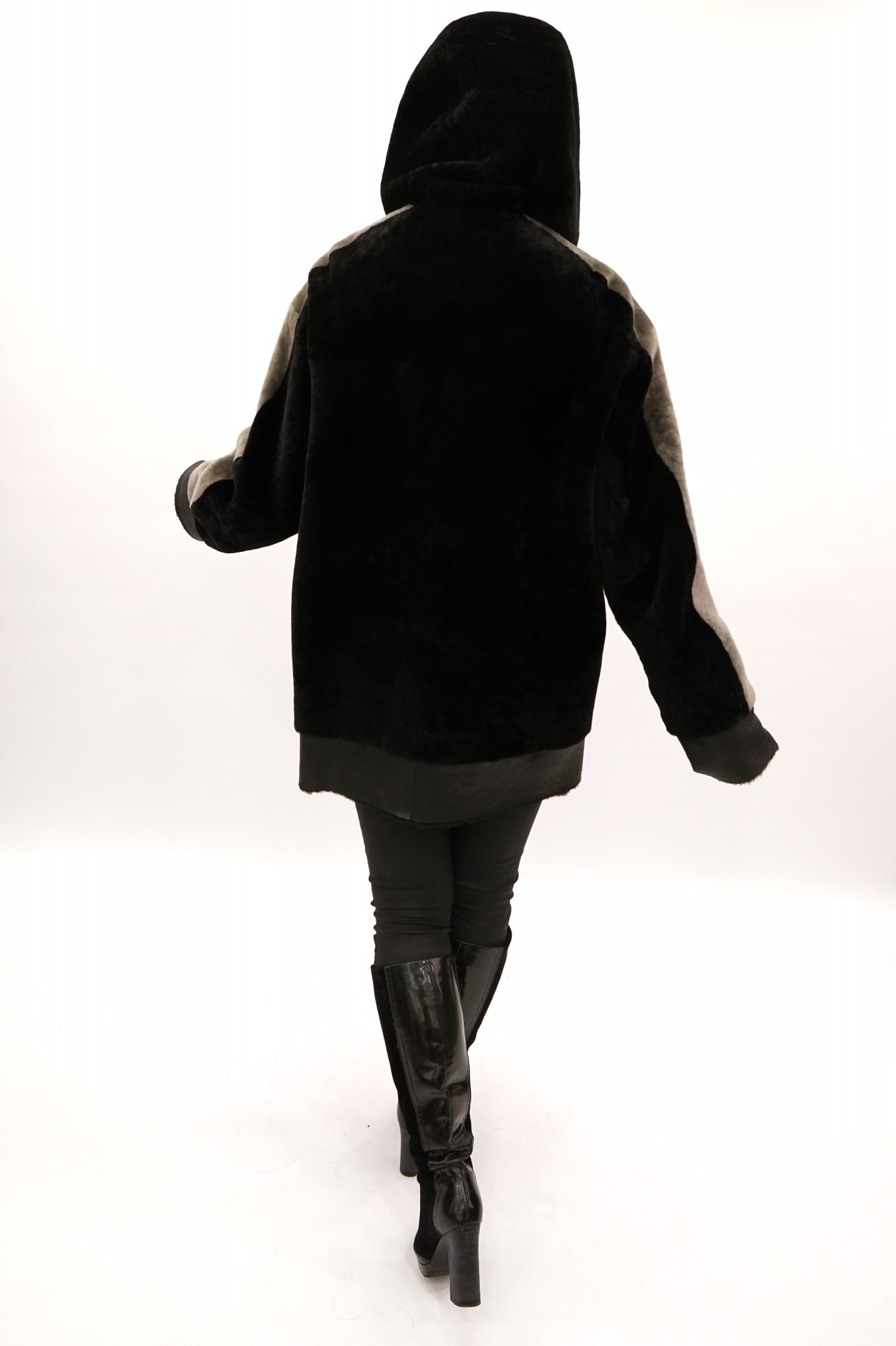 Дублёнка двусторонняя мутон с капюшоном, покрытие силка