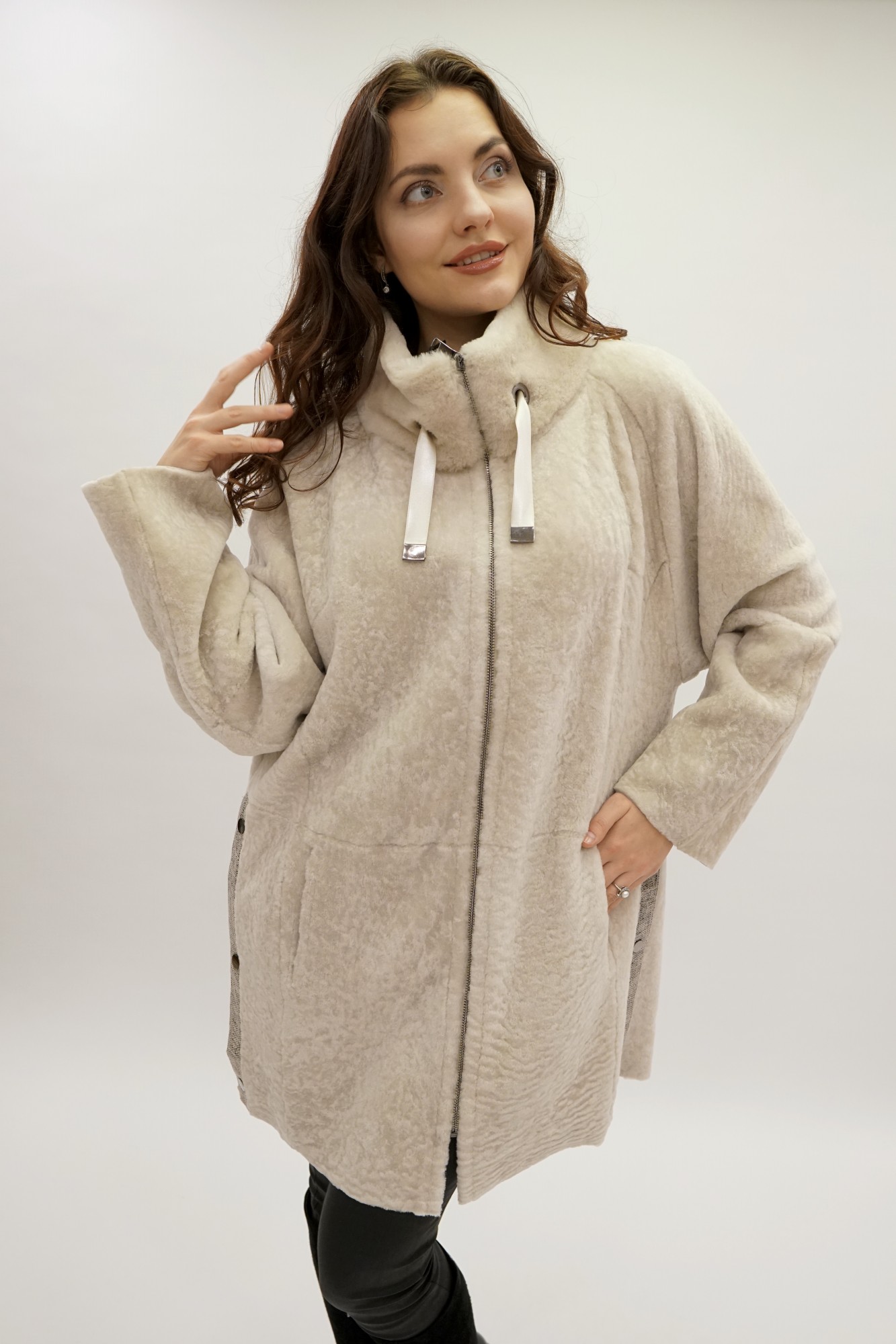 Астраган с покрытием, стойка воротник мутон