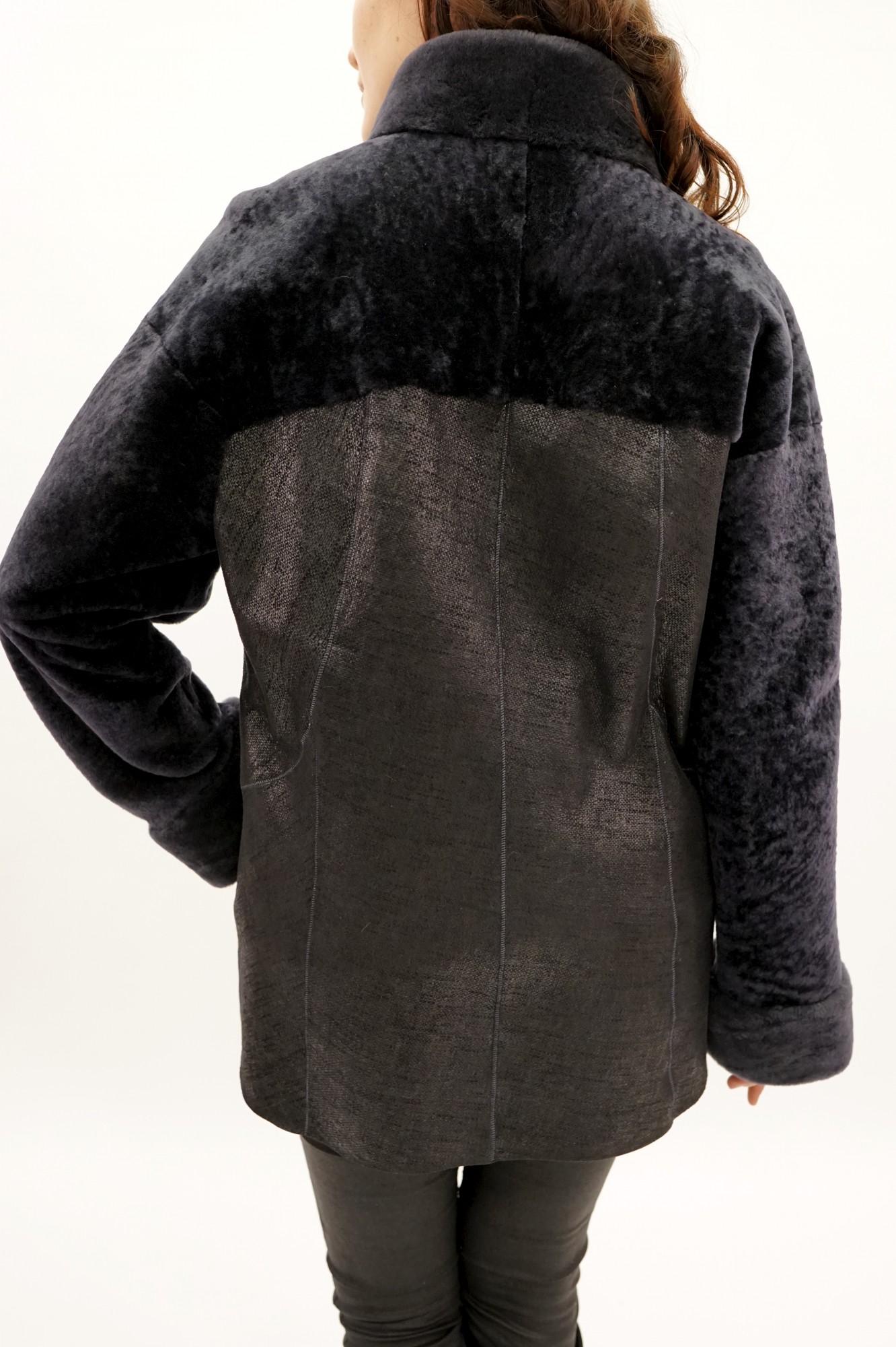 Астраган с покрытием, воротник мутон