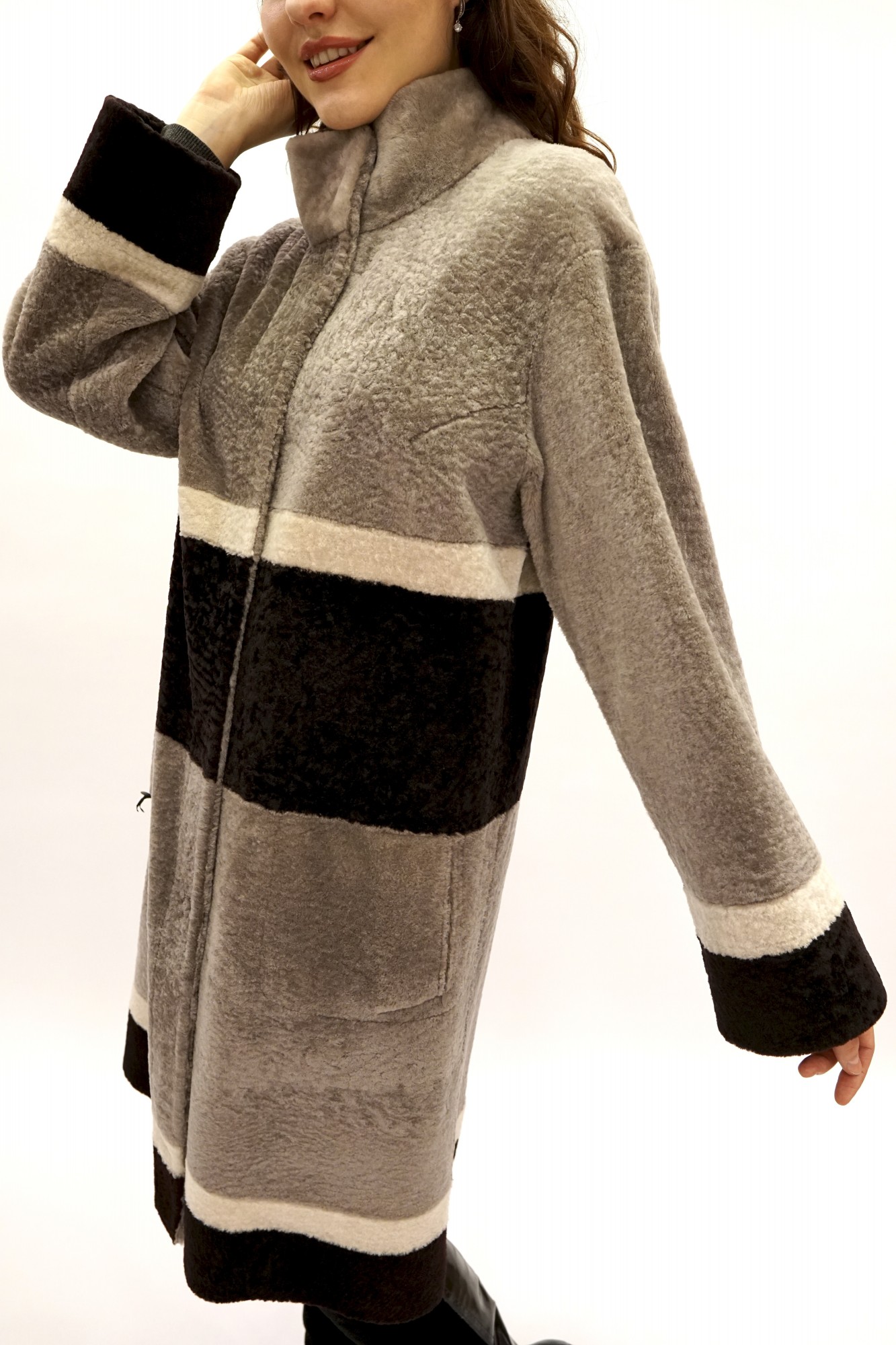 Астраган двусторонняя модель с покрытием oversize, стойка воротник мутон