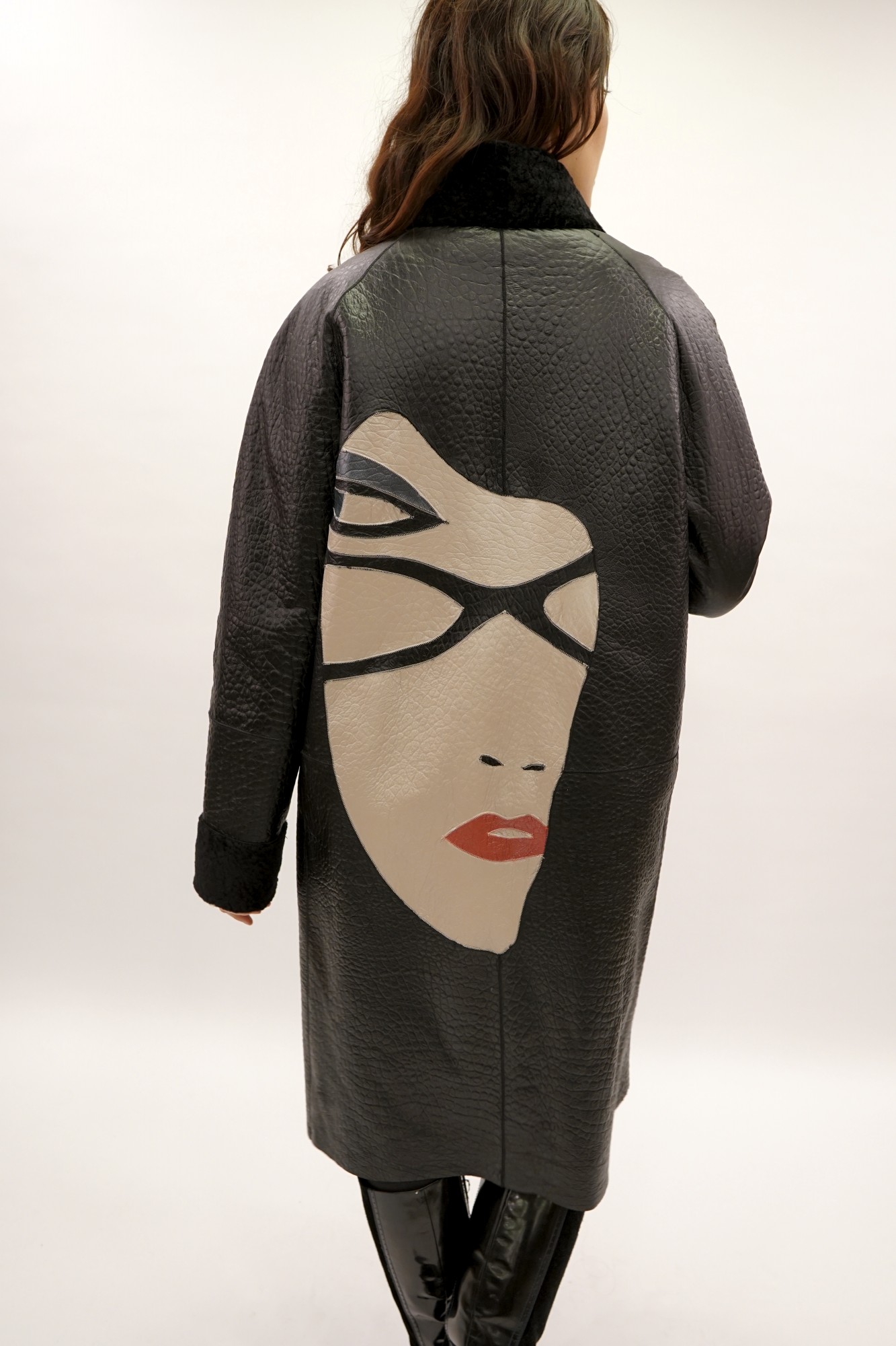 Astragan reversible coated model, stand-up collar muton