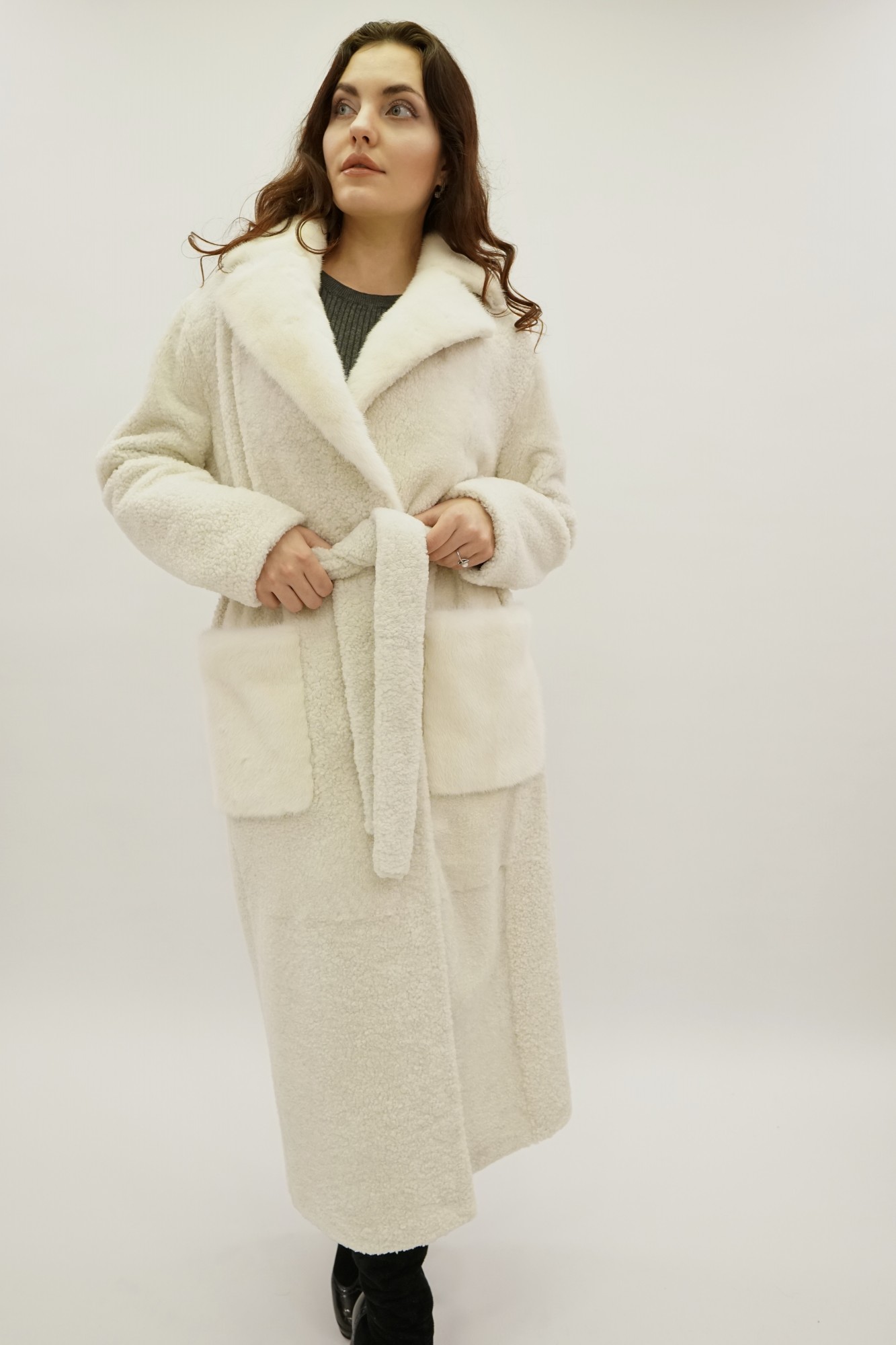 Sheepskin coat tom curley silk, English collar and false mink