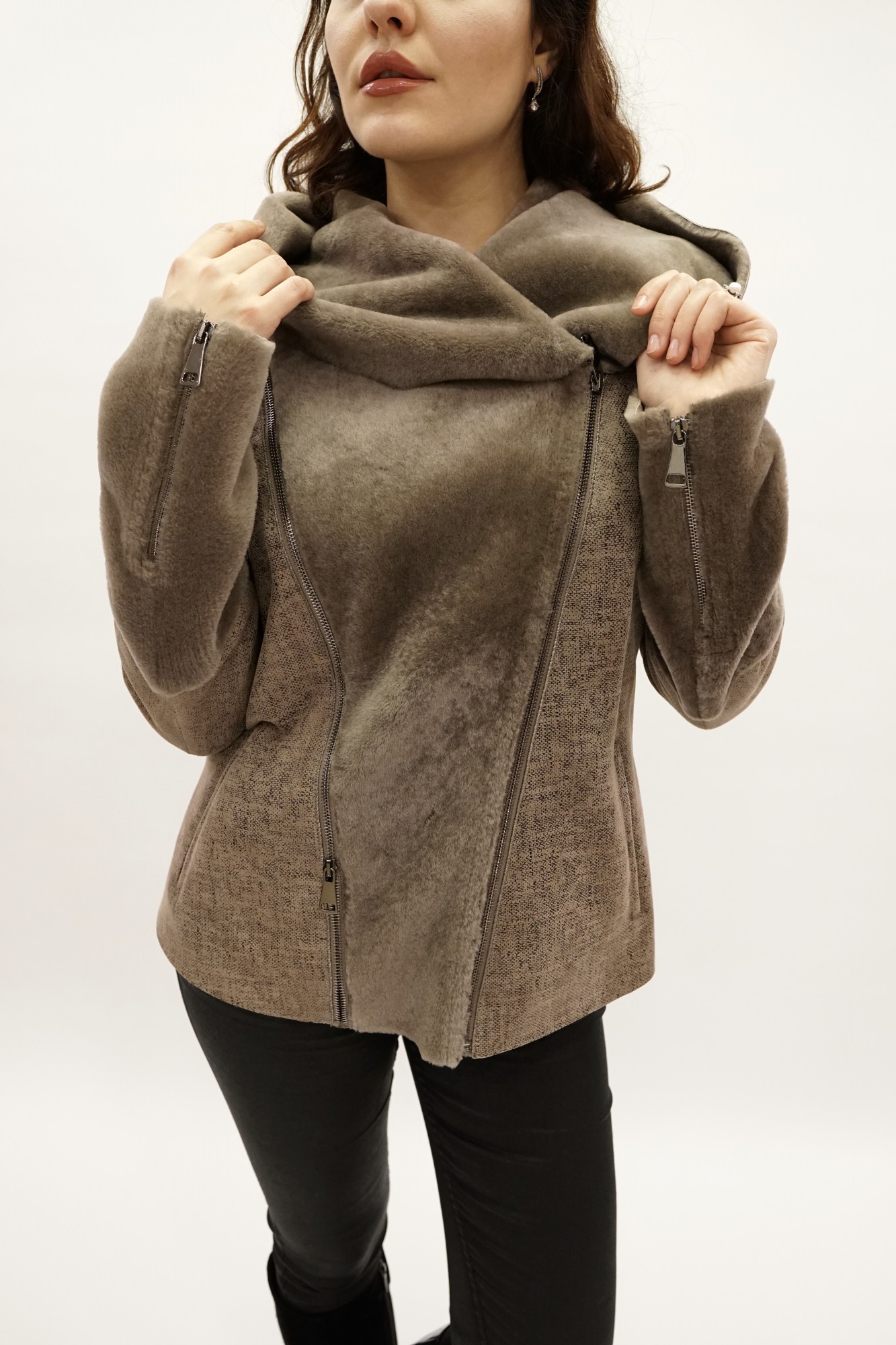 Испанский Меринос с покрытием и капюшоном