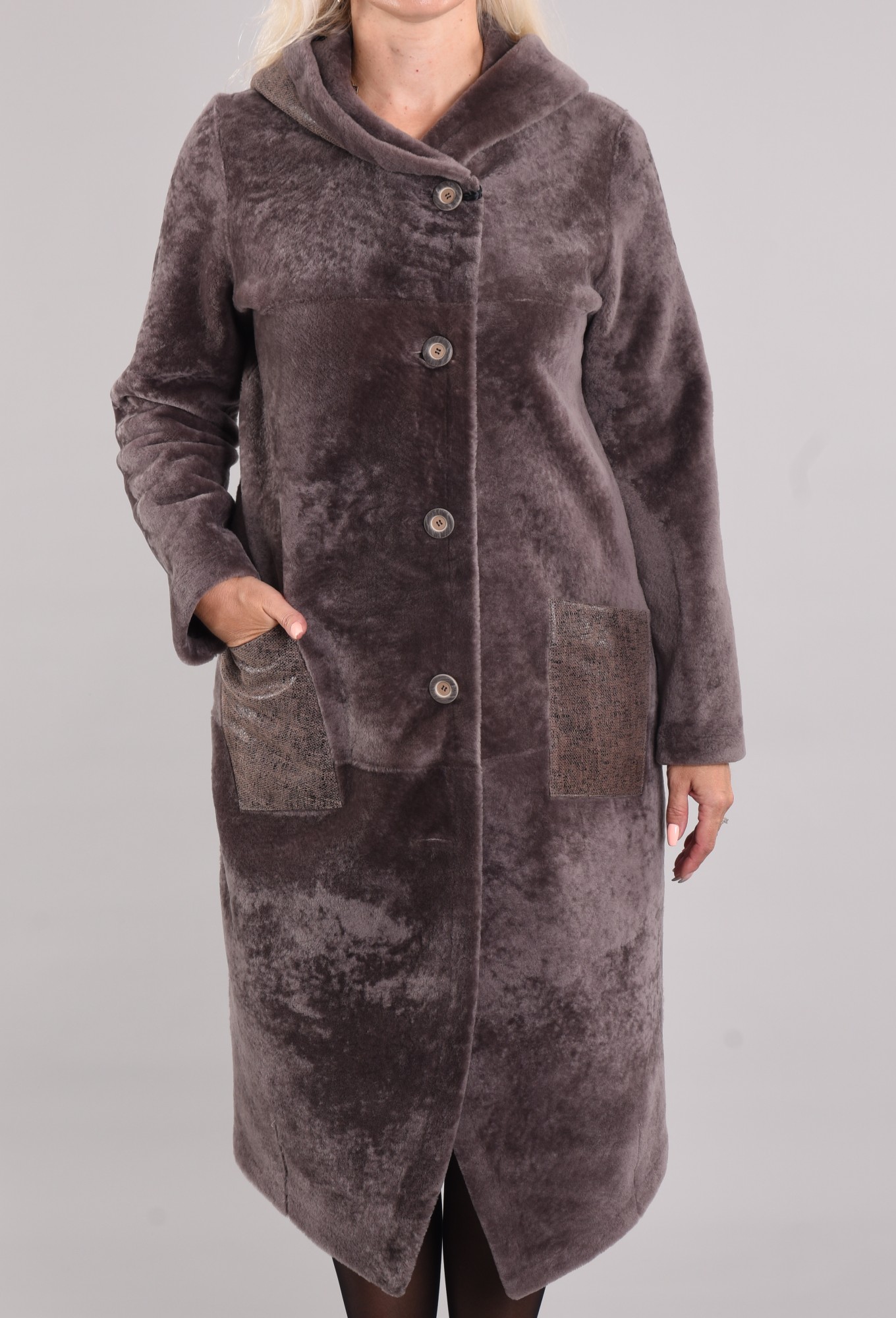 Астраган двусторонняя модель с капюшоном