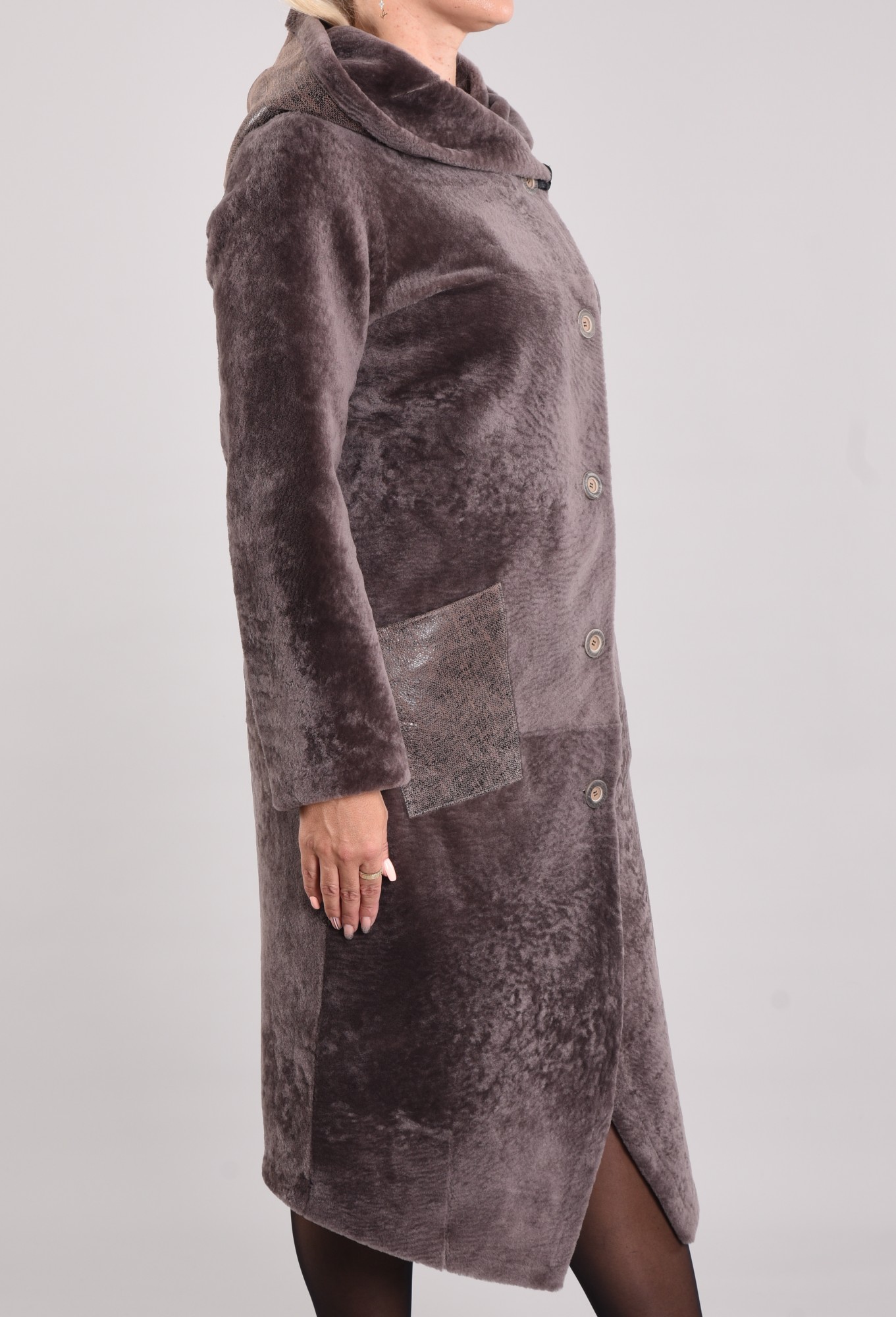 Астраган двусторонняя модель с капюшоном