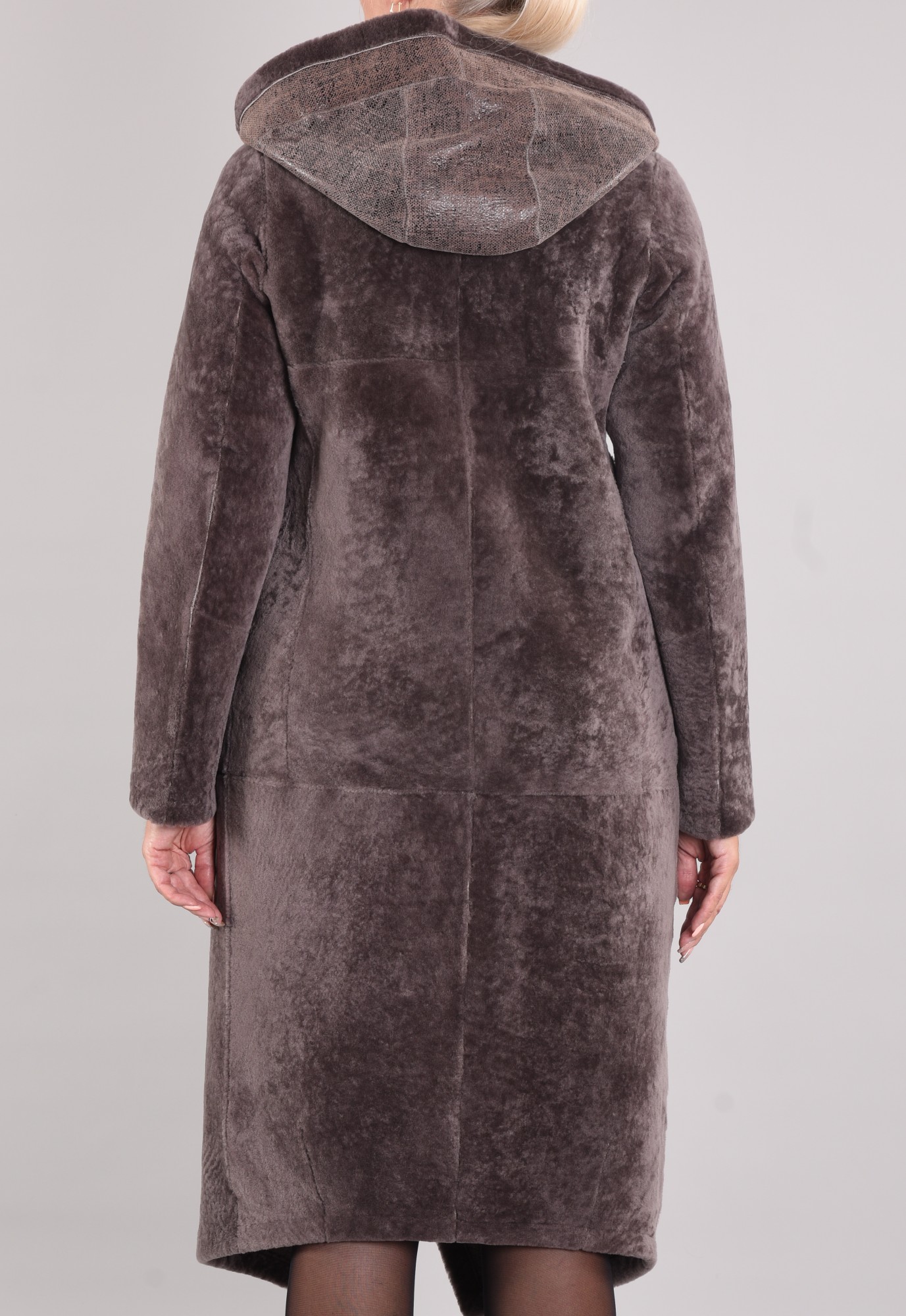 Астраган двусторонняя модель с капюшоном