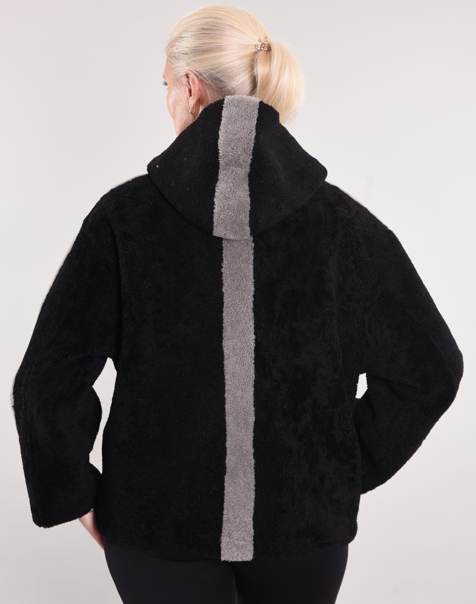 Дублёнка Том-кёрли бомбер двусторонняя модель с капюшоном