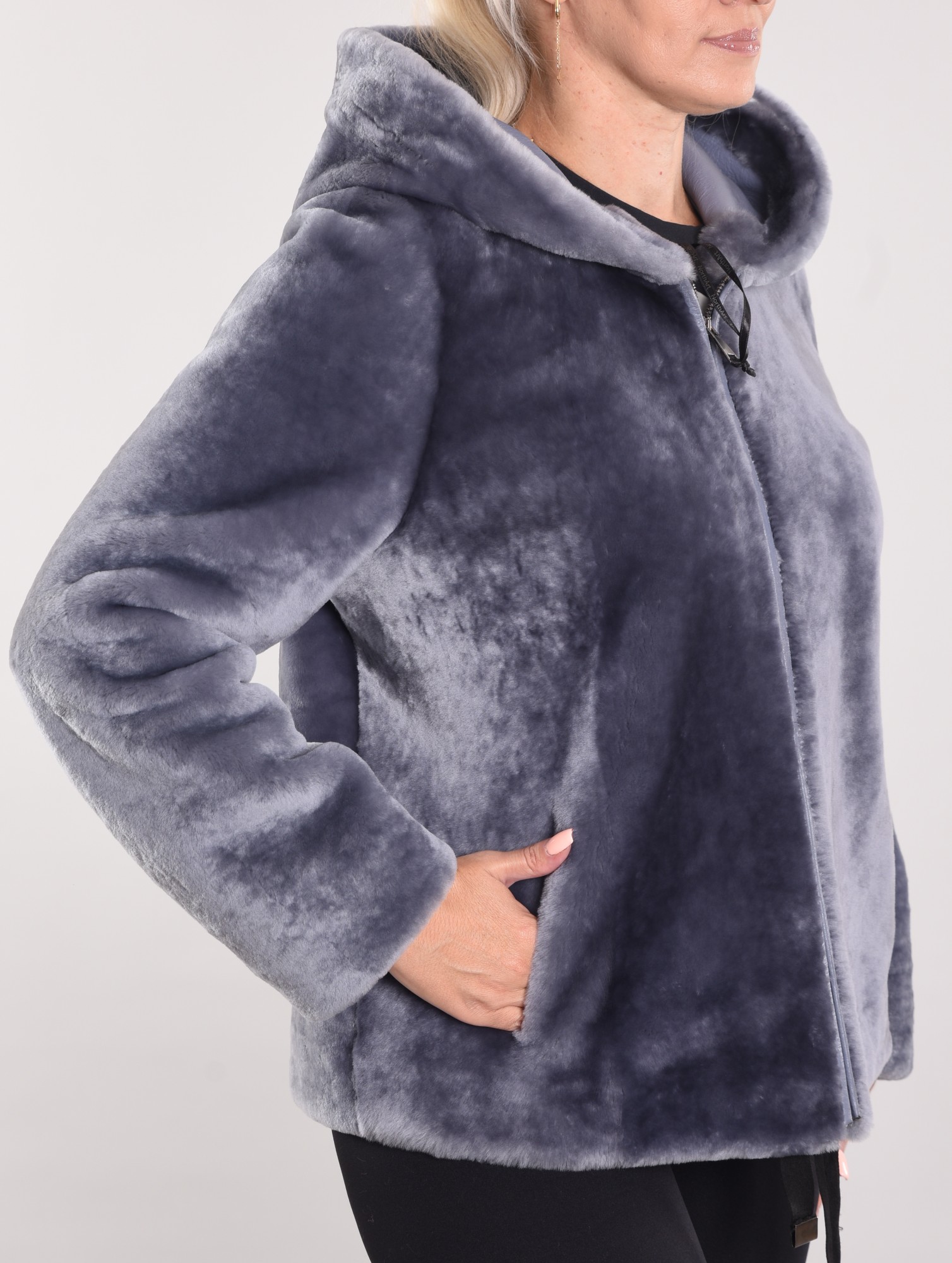 Дублёнка двусторонняя бомбер с капюшоном мутон (0.7мм)