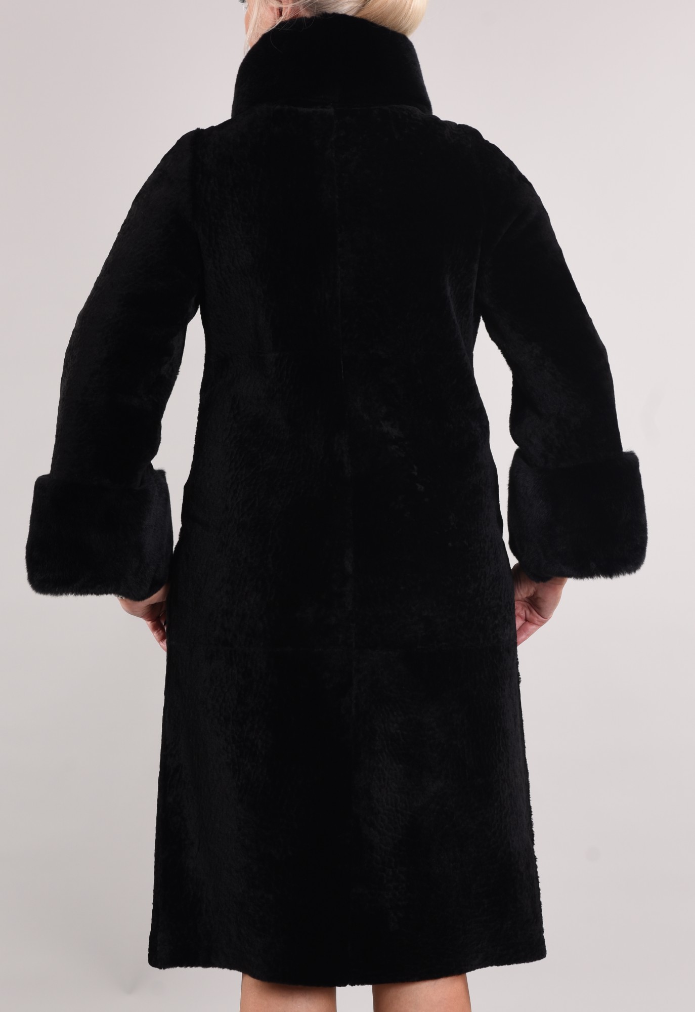 Астраган двусторонняя модель с покрытием, воротник и манжеты Rex