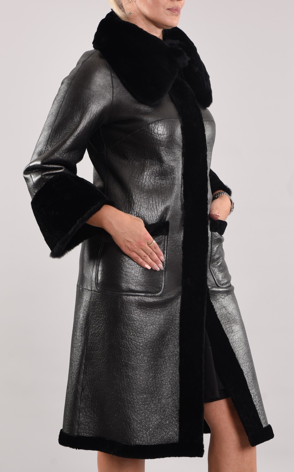 Астраган двусторонняя модель с покрытием, воротник и манжеты Rex