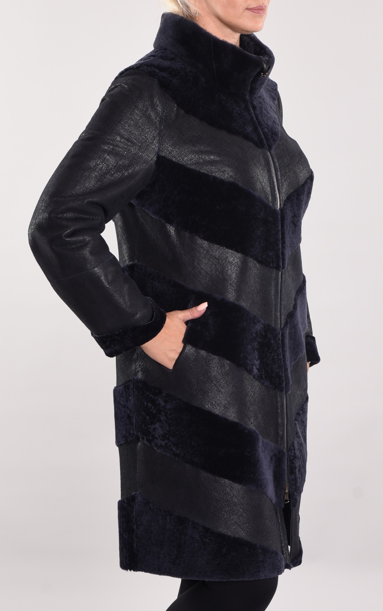 Астраган двусторонняя модель с разным покрытием с двух сторон