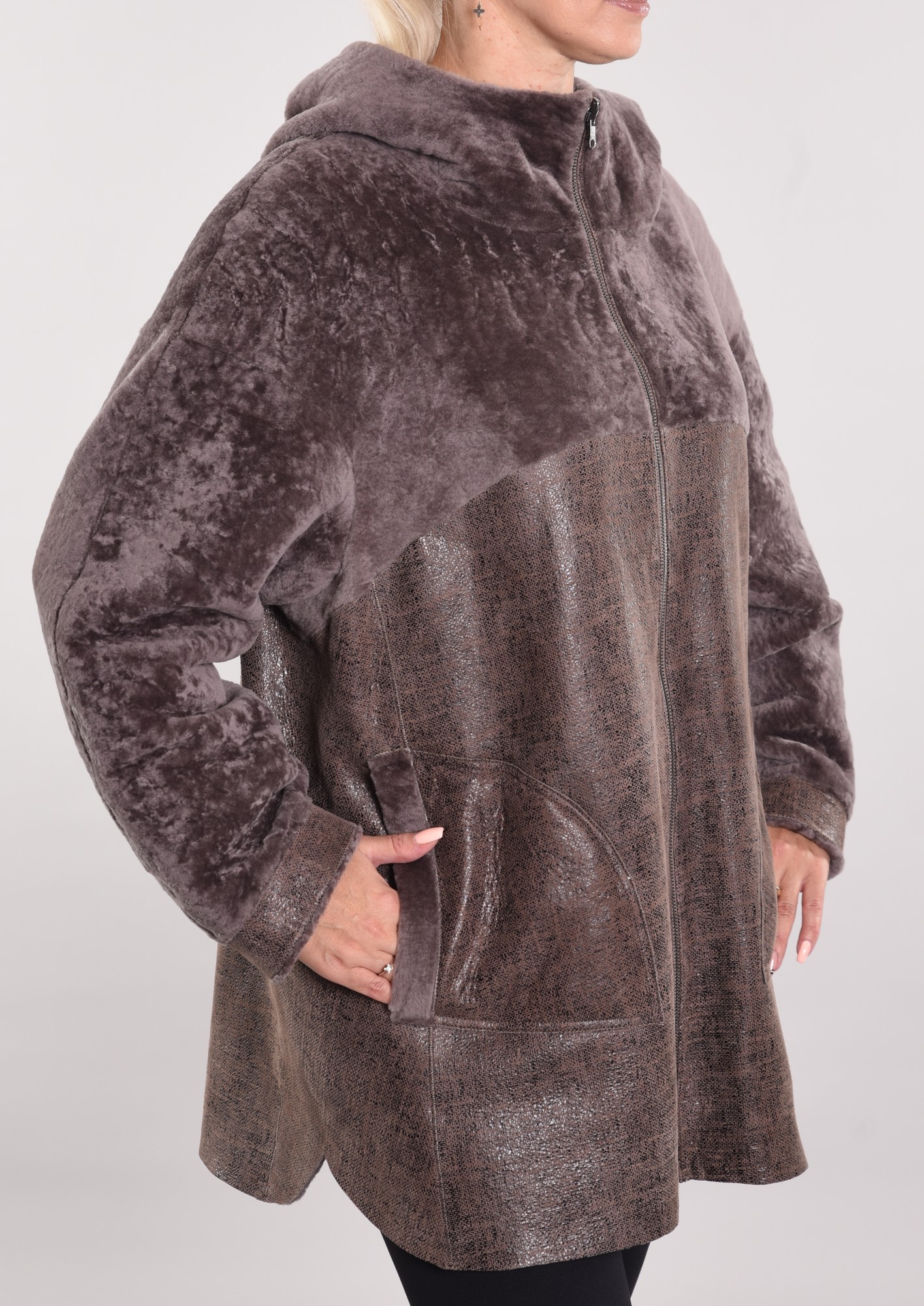 Astragan hooded coated oversize