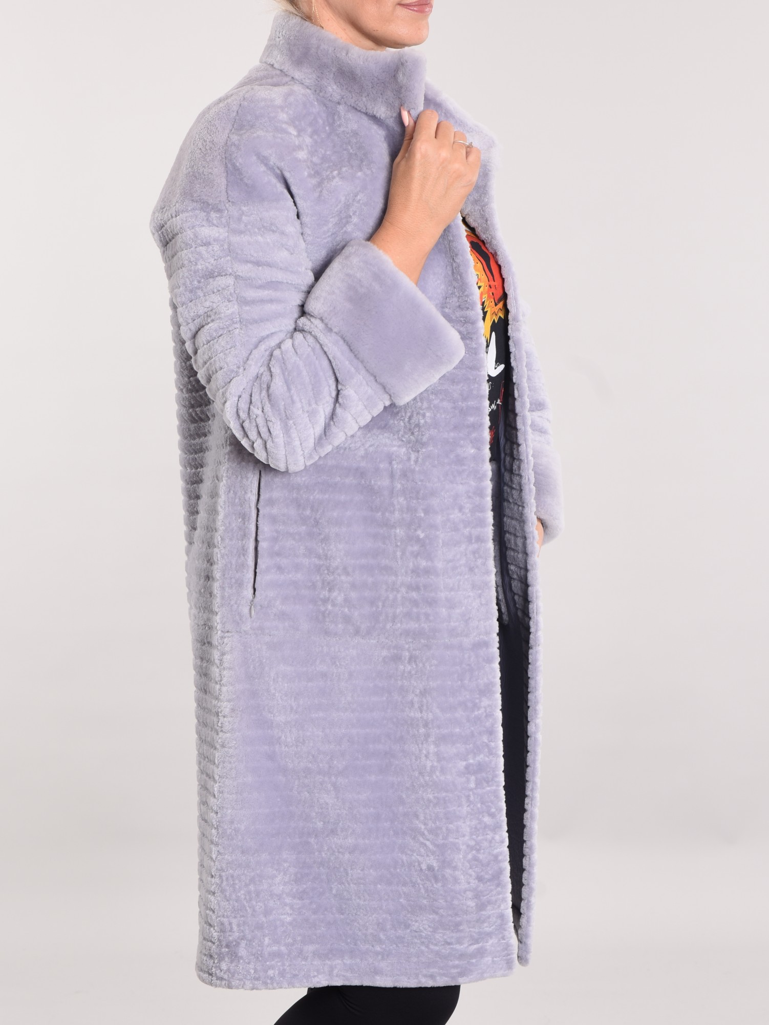 Астраган двусторонняя модель с покрытием, стойка воротник и манжеты мутон