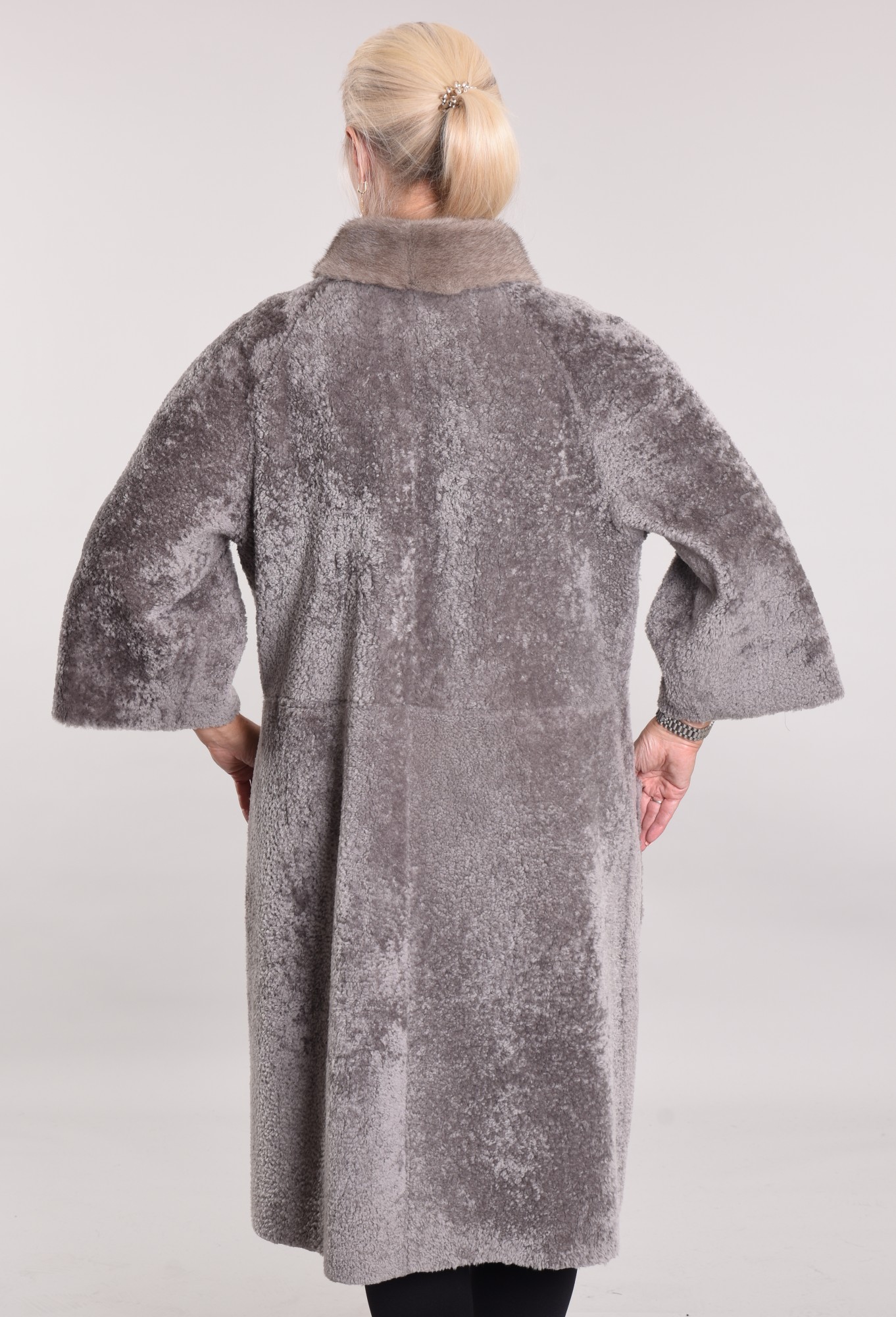 Astragan coated, stand-up collar mink