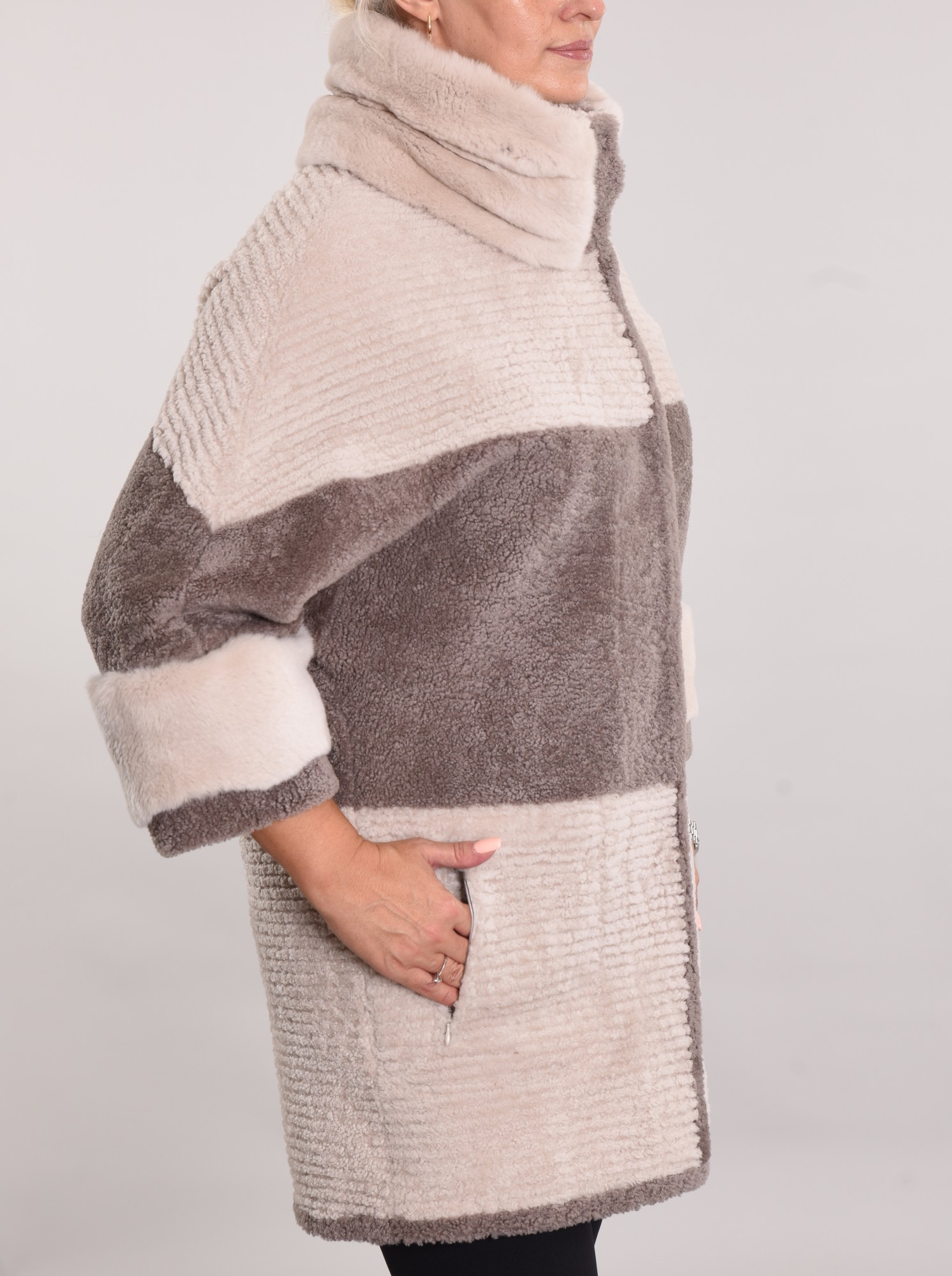 Дублёнка двусторонняя том-кёрли, стойка воротник и на рукавах Rex