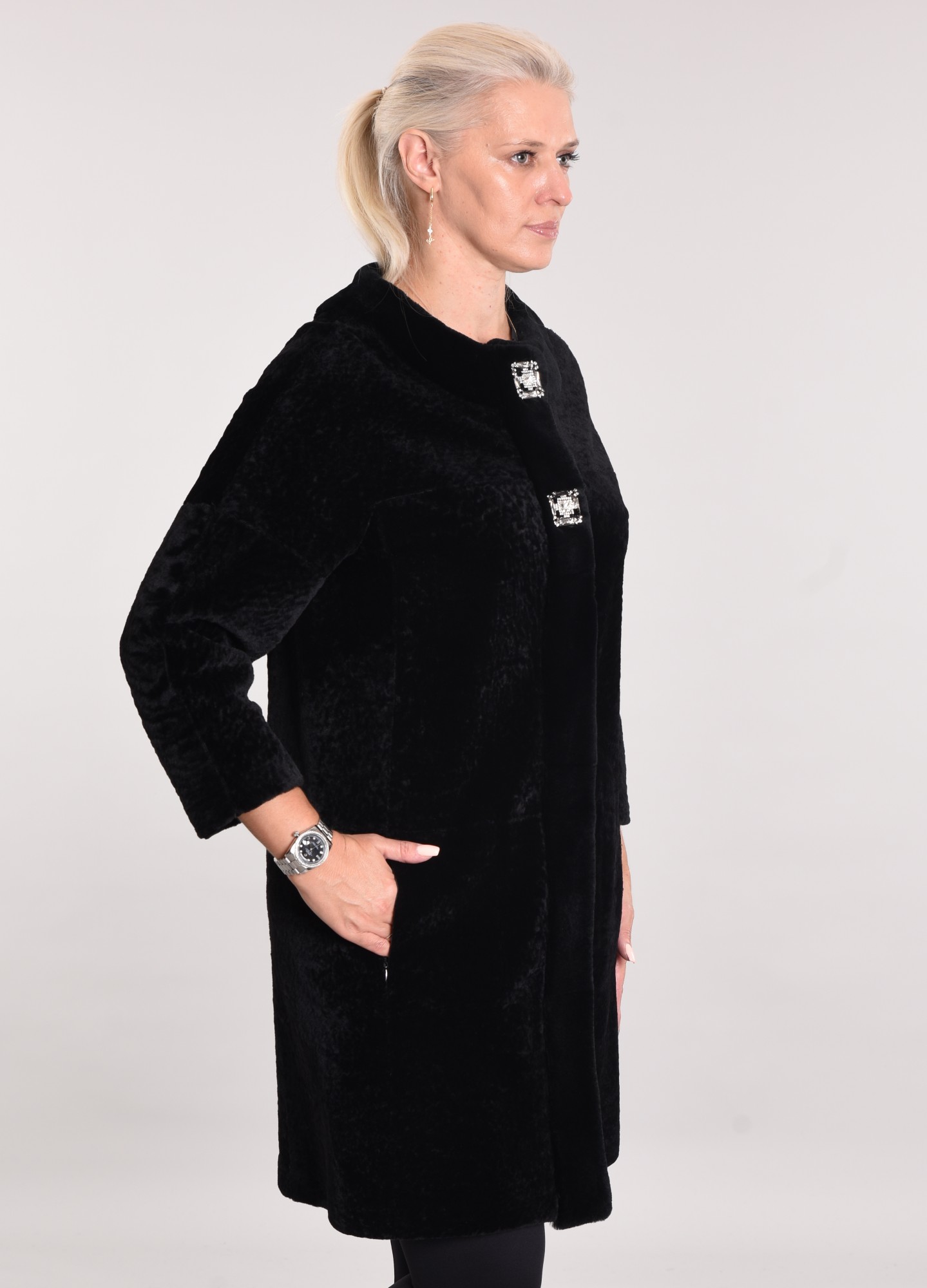 Astragan is double-sided, coated, along the edge of the Rex product. Oversize