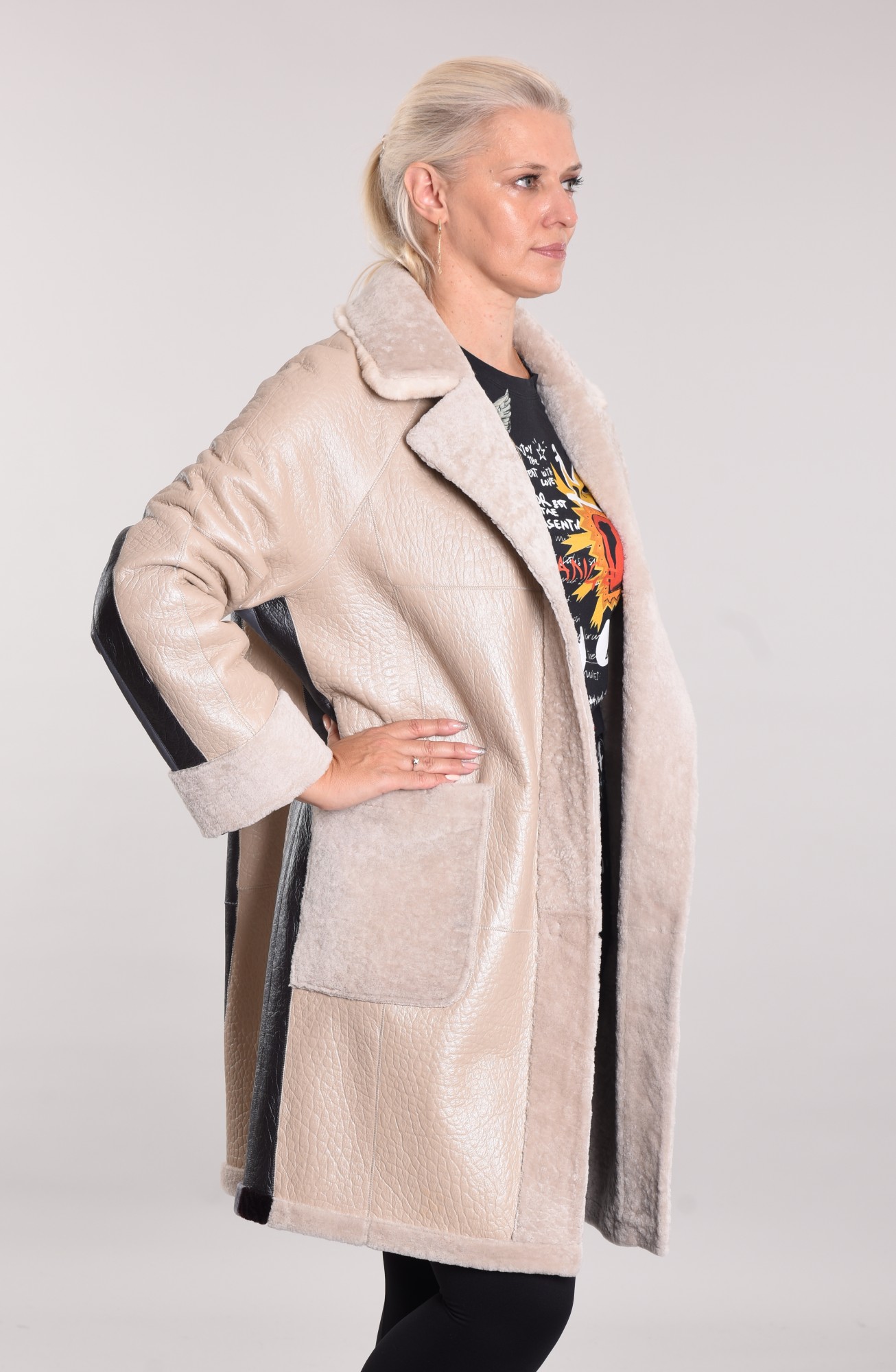 Astragan reversible coated model, English collar Rex