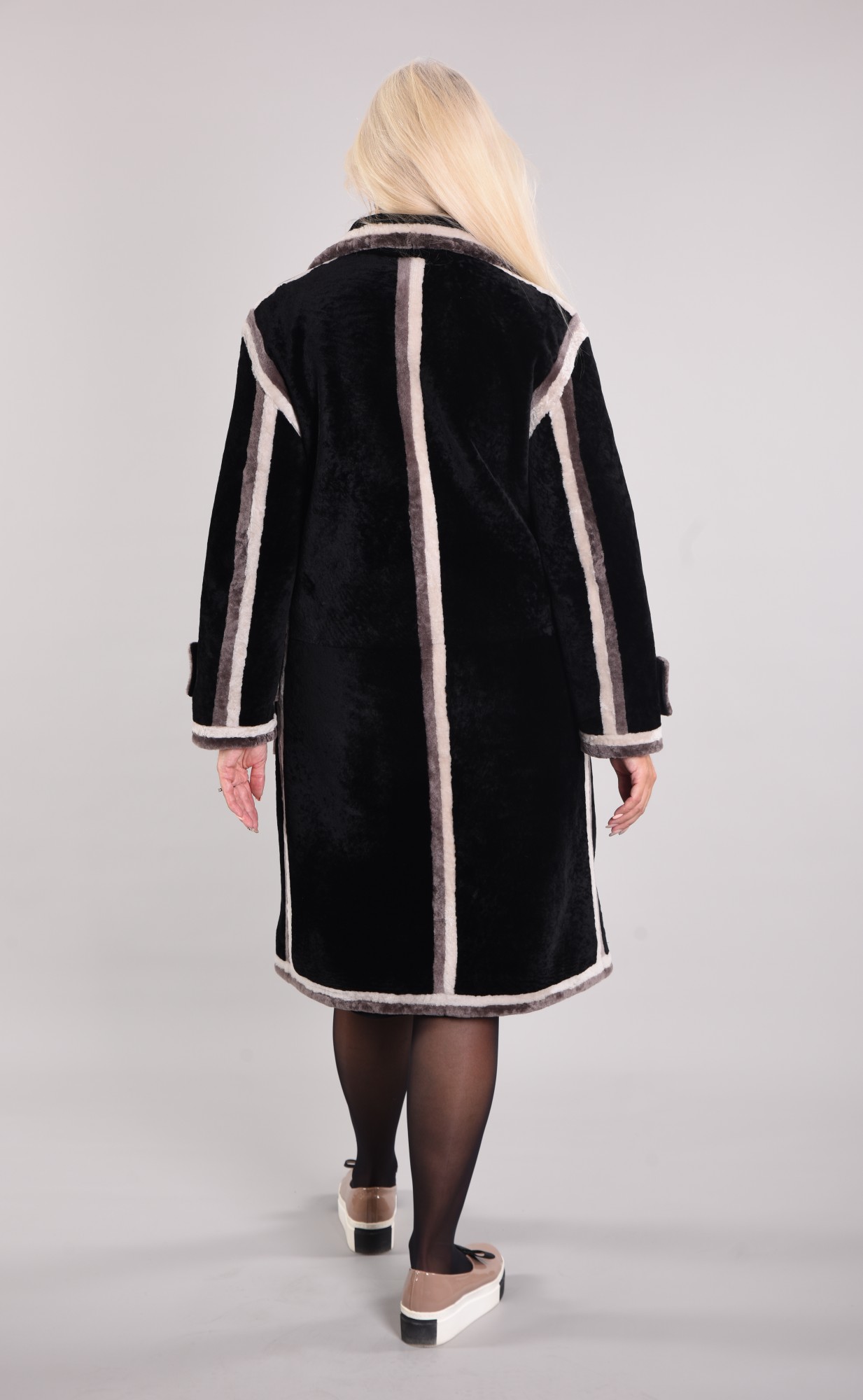 Астраган на подкладе, английский воротник