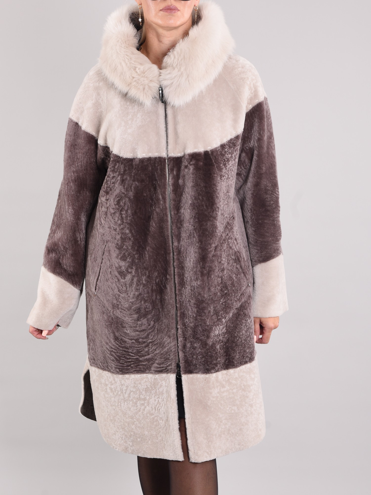 Астраган двусторонняя модель с капюшоном