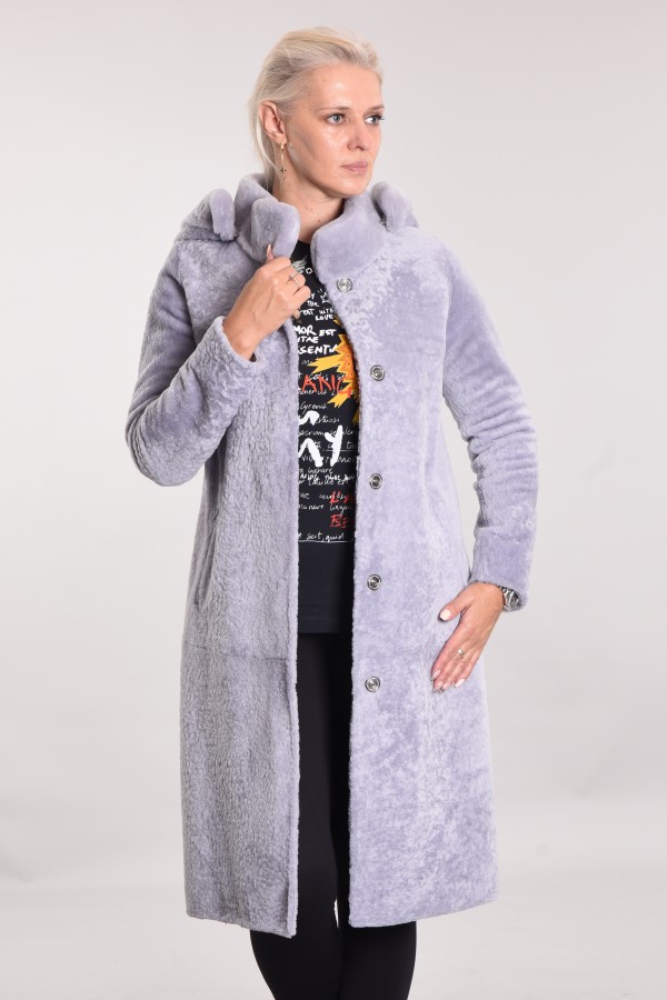 Astragan reversible with detachable hood