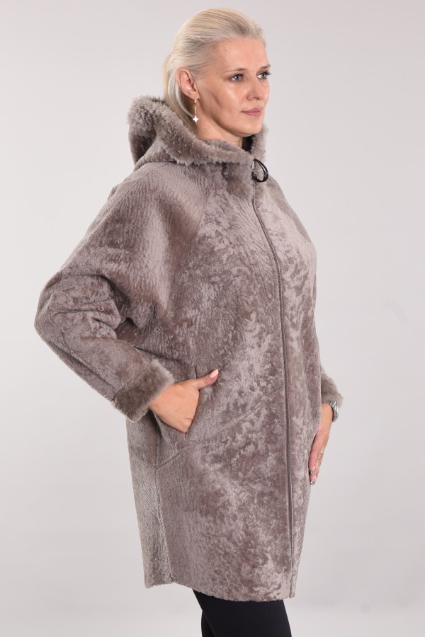 Astragan reversible hooded coated model