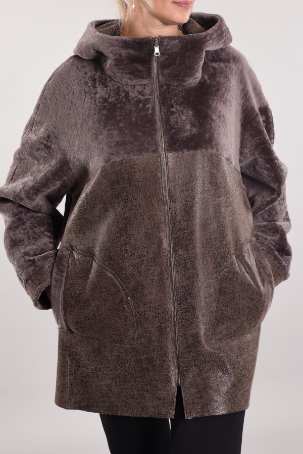 Астраган с капюшоном с покрытием oversize