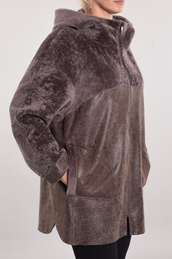 Астраган с капюшоном с покрытием oversize